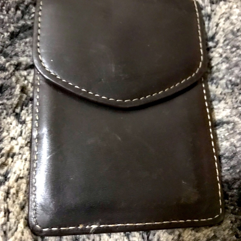 Perry Ellis leather mini wallet